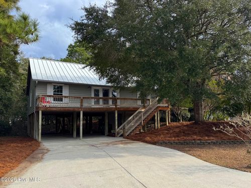 128 Page Pl, Emerald Isle, NC, 28594-2323 | Card Image