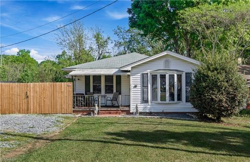 2307 E Green Dr, High Point, NC, 27260-7050 | Card Image