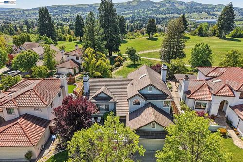 1095 Canyon Hills Rd, San Ramon, CA, 94582-4610 | Card Image