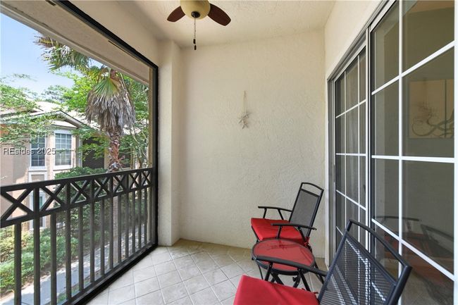 APT-1523 - 4 Indigo Run Dr, Condo with 2 bedrooms, 2 bathrooms and null parking in Hilton Head Island SC | Image 13