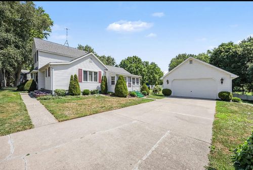 402 Smith St, Sheridan, MI, 48884-9799 | Card Image