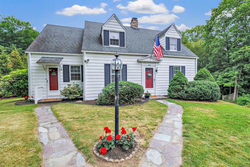3 Wheeler Dr, Trumbull, CT, 06611-5139 | Card Image