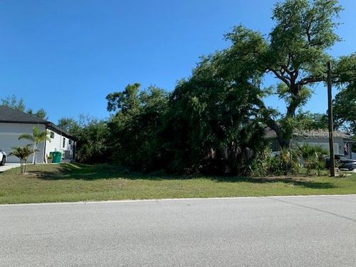 137 Sunset Rd, Rotonda West, FL, 33947-2622 | Card Image