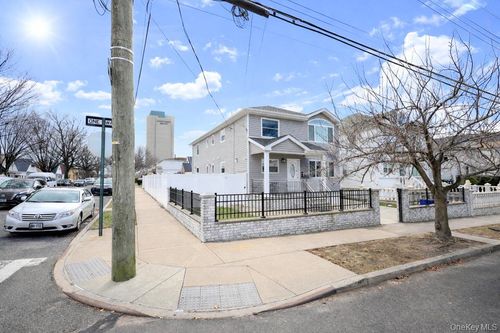 14520 133rd Ave, Jamaica, NY, 11436-2205 | Card Image