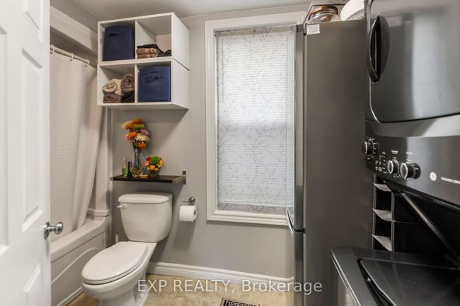 17 Regent Pl, House other with 3 bedrooms, 2 bathrooms and 2 parking in Welland ON | Image 25