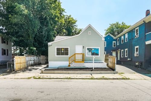112 Hendrick, Providence, RI, 02908 | Card Image