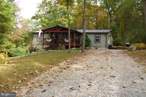 121 Retreat Rd, NEW RINGGOLD, PA, 17960-9361 | Card Image