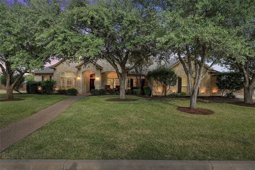 7020 Ledge Stone Dr, McGregor, TX, 76657-4064 | Card Image
