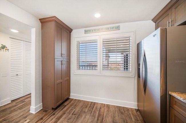 APT-504S - 1591 Gulf Blvd, Condo with 2 bedrooms, 2 bathrooms and null parking in CLEARWATER BEACH FL | Image 4