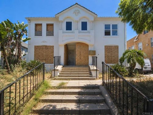 144 S Kenmore Avenue, Los Angeles, CA, 90004 | Card Image