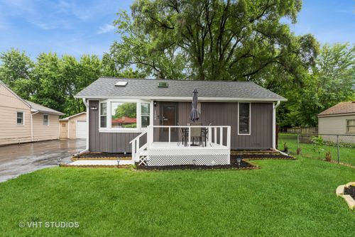 1506 River Rd, McHenry, IL, 60051-4550 | Card Image