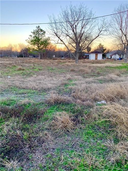 321 N 4th St, Skidmore, TX, 78389 | Card Image