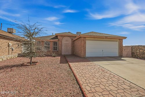 3320 Tierra Nevada Dr, El Paso, TX, 79938-4751 | Card Image