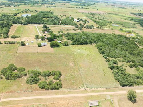 2666 County Road 247, Moulton, TX, 77975-4642 | Card Image
