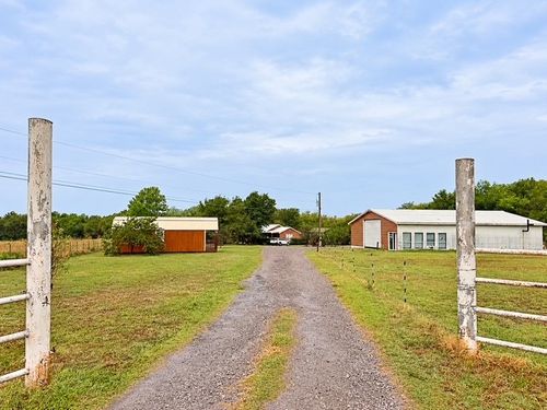 74285 S 318 Rd, Wagoner, OK, 74467-7649 | Card Image