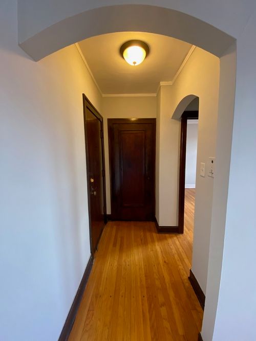 apt-3b-5542 W Leland Ave, Chicago, IL, 60630-3528 | Card Image