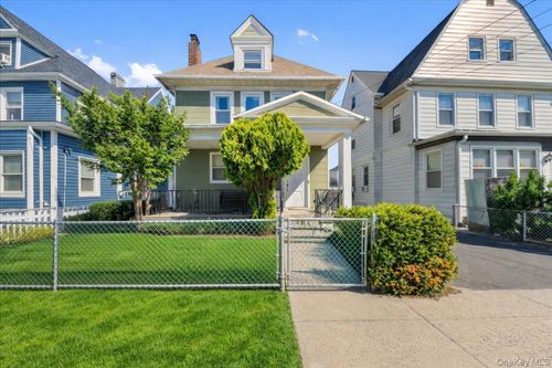 104 Waring Pl, Yonkers, NY, 10703-2785 | Card Image