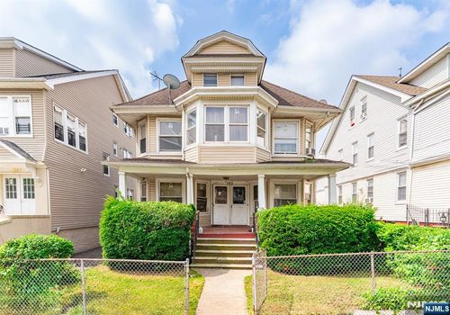164 Renner Ave, Newark, NJ, 07112-2110 | Card Image
