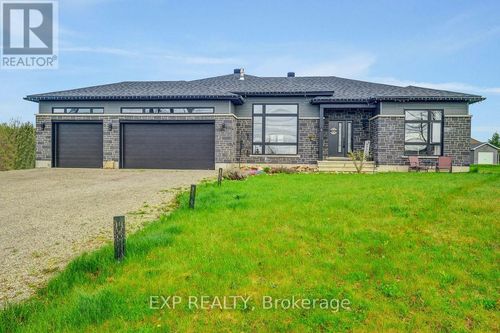 4 Tracy Lane, Smiths Falls, ON, K7A4S5 | Card Image