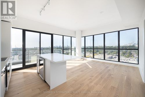 1501-33 Frederick Todd Way, Toronto (Leaside), ON, M5A4A9 | Card Image
