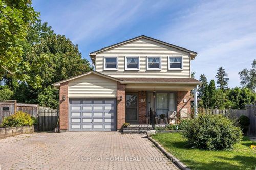 13 Spring St, Stouffville, ON, L4A7X1 | Card Image
