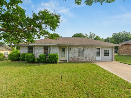 209 W Huffman Street, Krum, TX, 76249 | Card Image