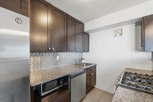 21j-6040 Kennedy Blvd E, West New York, NJ, 07093-3848 | Card Image