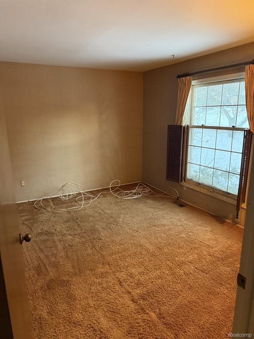 34630 Old Timber Rd, Farmington Hills, MI, 48331-1434 | Card Image