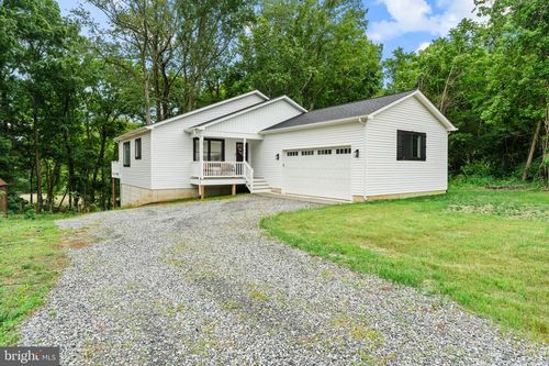 181 Haulover Dr, Montross, VA, 22520-8817 | Card Image