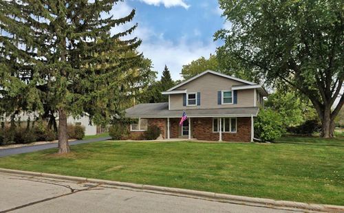 W153N11514 Potomac Circle, Germantown, WI, 53022 | Card Image