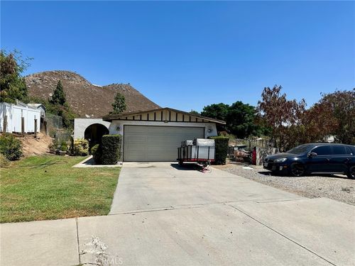 6149 La Sierra Ave, Riverside, CA, 92505-2356 | Card Image