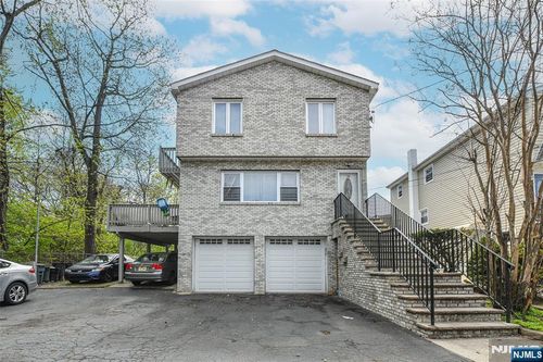 223 Canterbury Ave, North Arlington, NJ, 07031-5015 | Card Image