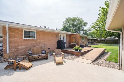 530 Sw Maple Street, Home with 6 bedrooms, 2 bathrooms and null parking in Ankeny IA | Image 3