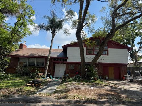 8009 N 13th St, TAMPA, FL, 33604-3233 | Card Image