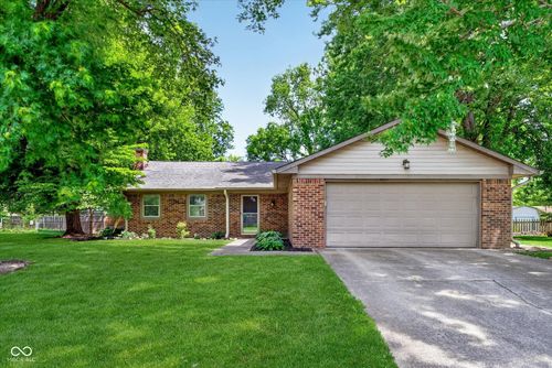 8801 Gunpowder Dr, Indianapolis, IN, 46256-1348 | Card Image