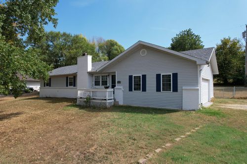 544 W Hubble Dr, Marshfield, MO, 65706-1533 | Card Image