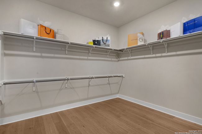 8170 Blue Oak, House other with 4 bedrooms, 5 bathrooms and null parking in Garden Ridge TX | Image 70