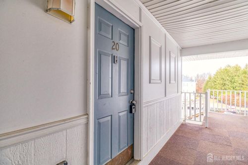 20 Pembrook Ave, North Brunswick, NJ, 08902-4292 | Card Image