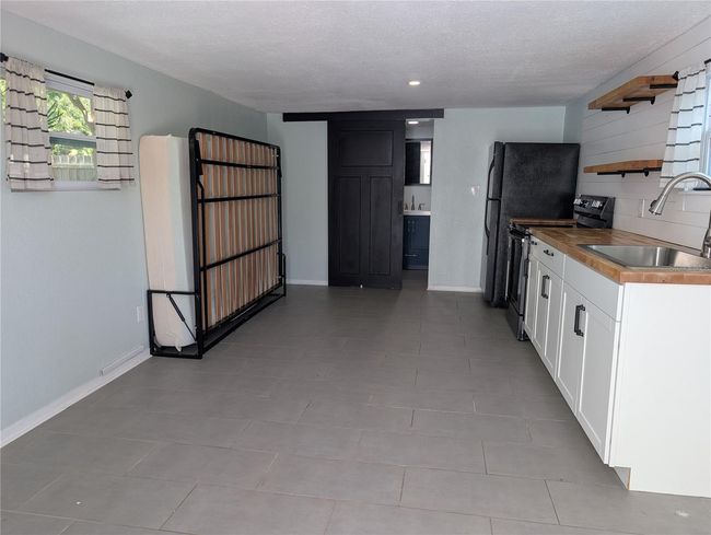 5005 Newton "B" Avenue S, House other with 0 bedrooms, 1 bathrooms and null parking in Gulfport FL | Image 7
