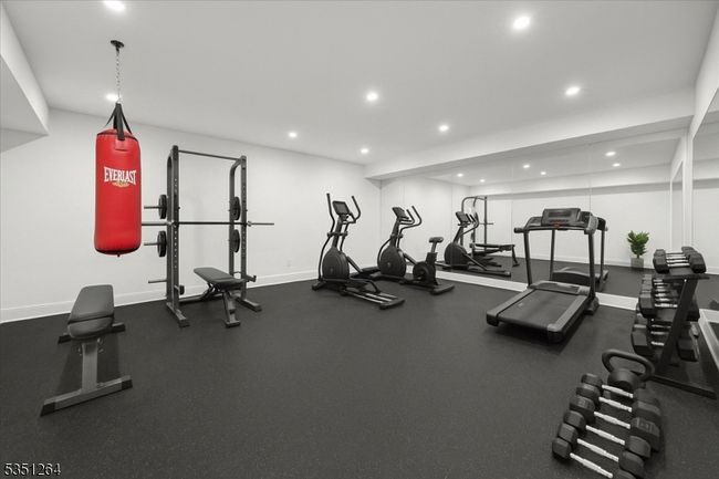 806 Arbor Rd, House other with 6 bedrooms, 5 bathrooms and null parking in Paramus NJ | Image 27
