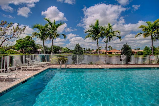 92 Palmetto Ln, House other with 4 bedrooms, 3 bathrooms and null parking in Royal Palm Beach FL | Image 80