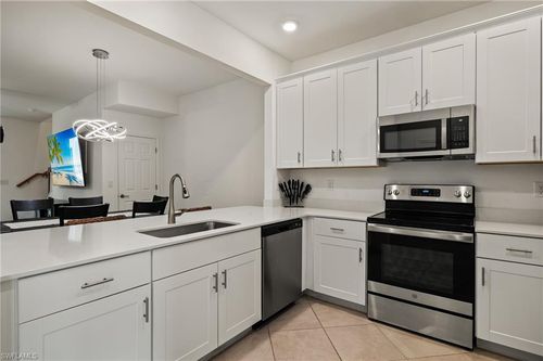 2934 Citrus St, Naples, FL, 34120-5714 | Card Image