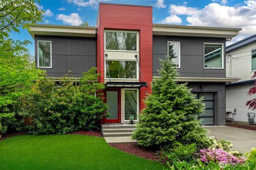 13721 Meridian Ave N, Seattle, WA, 98133-7261 | Card Image