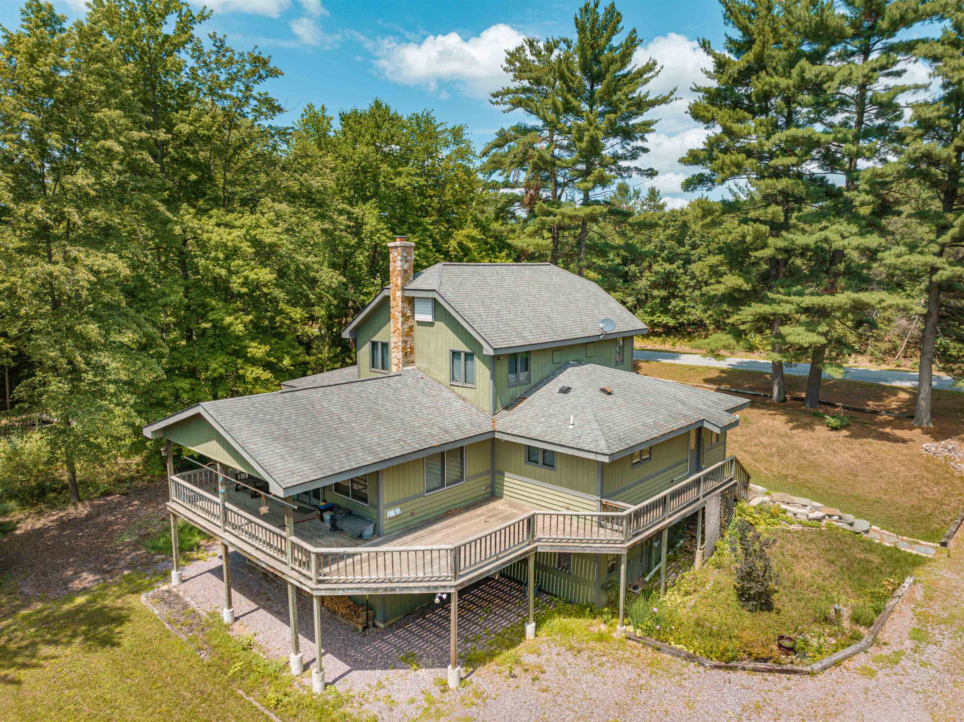 Rainbow Ln, Wisconsin Dells, WI 53965