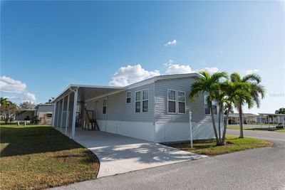 2 Den Helder Avenue, House other with 2 bedrooms, 2 bathrooms and null parking in Punta Gorda FL | Image 2