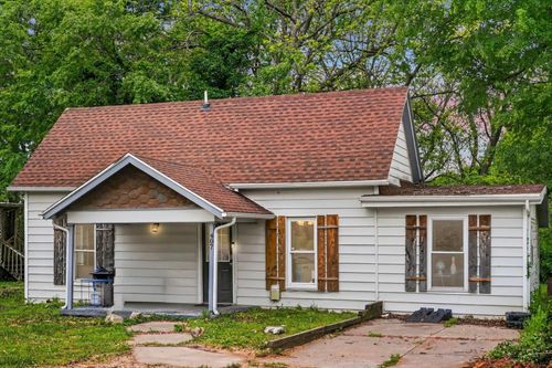 407 S Clarke Ave, Clever, MO, 65631-6568 | Card Image