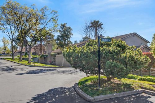 8112 Red Sherry Ln, Fair Oaks, CA, 95628-2831 | Card Image