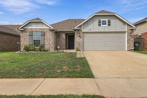 12216 N 130th East Ave, Collinsville, OK, 74021-8006 | Card Image