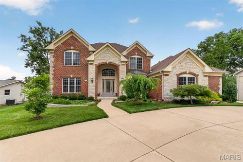515 Graeser Rd, Creve Coeur, MO, 63141-7724 | Card Image