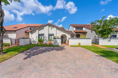 18156 Nw 66th Ct, Hialeah, FL, 33015-4407 | Card Image